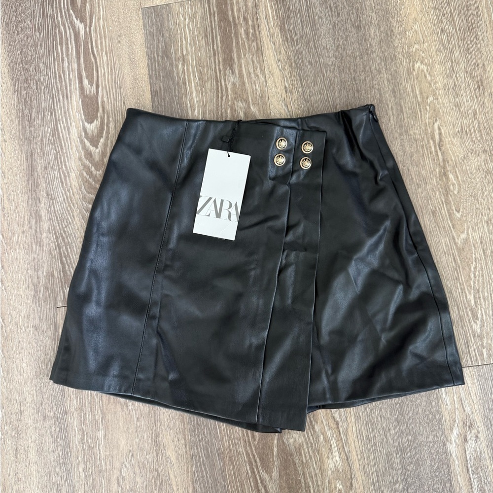 Zara Black Faux Leather High Waist skort